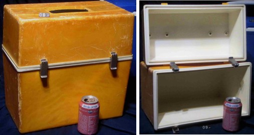 09 NEVERA PORTATIL VINTAGE 37X20X37CMS 22 LT